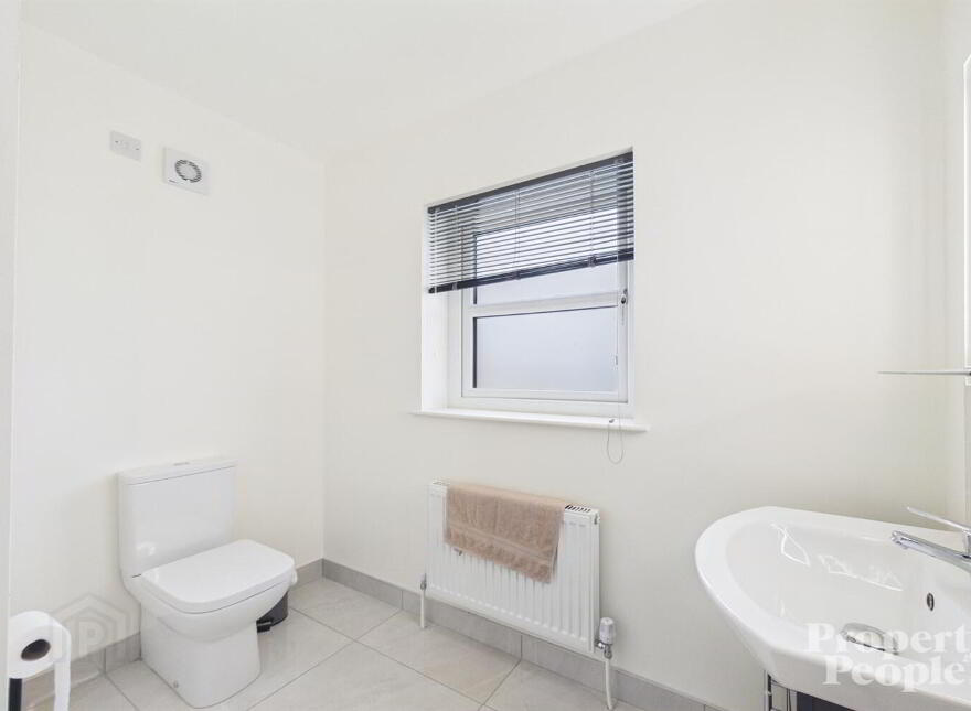 47 Loughmuck Meadows, Fintona, Omagh, BT78 2FF