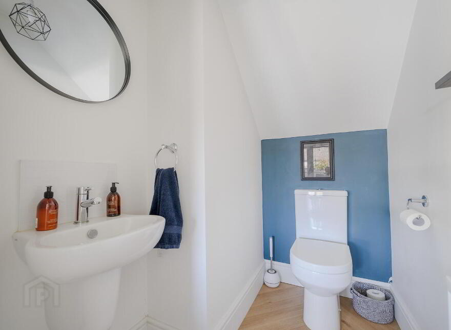 10 River Hill Crescent, Newtownards, BT23 7FQ
