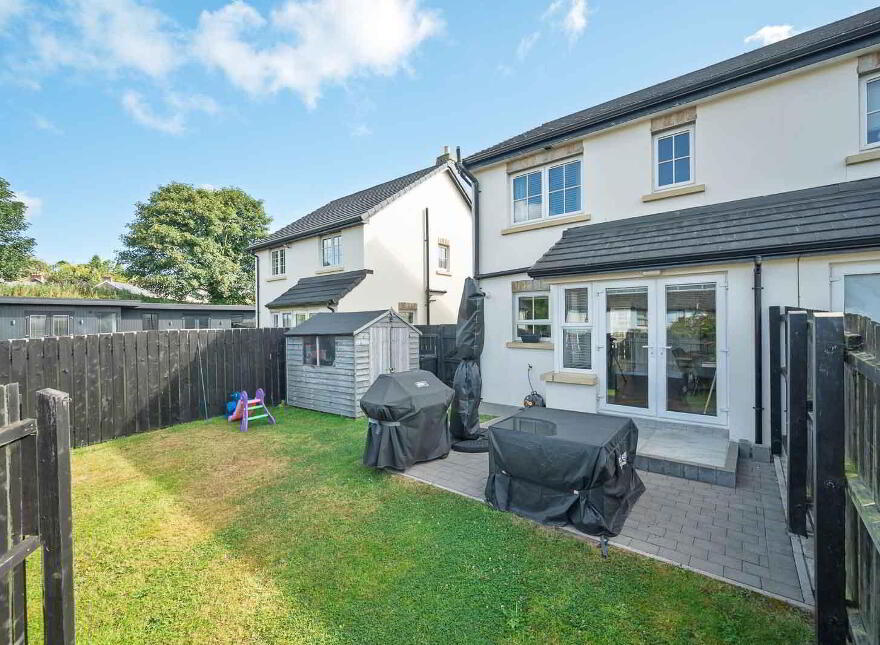 10 River Hill Crescent, Newtownards, BT23 7FQ