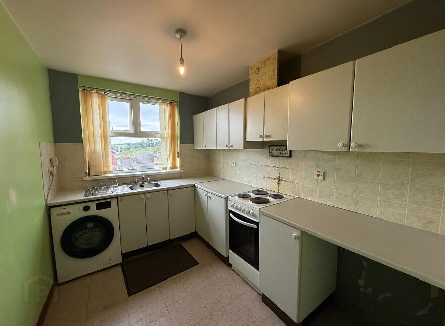 B, 156 Moore St, Aughnacloy, BT69 6AA