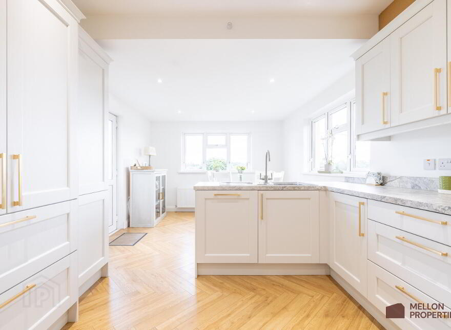 31 Sunningdale, Omagh, BT78 1JX