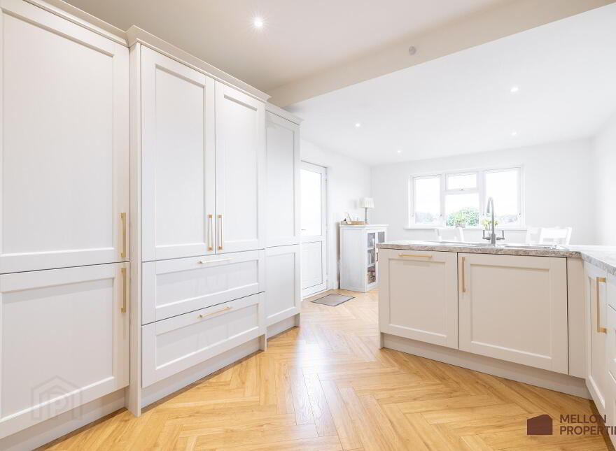 31 Sunningdale, Omagh, BT78 1JX