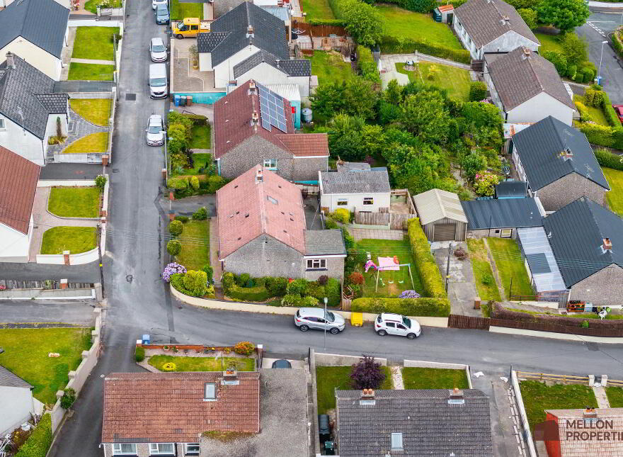 31 Sunningdale, Omagh, BT78 1JX