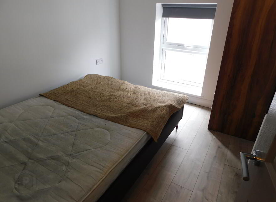 15b Castle Street, Omagh, BT78 1DD