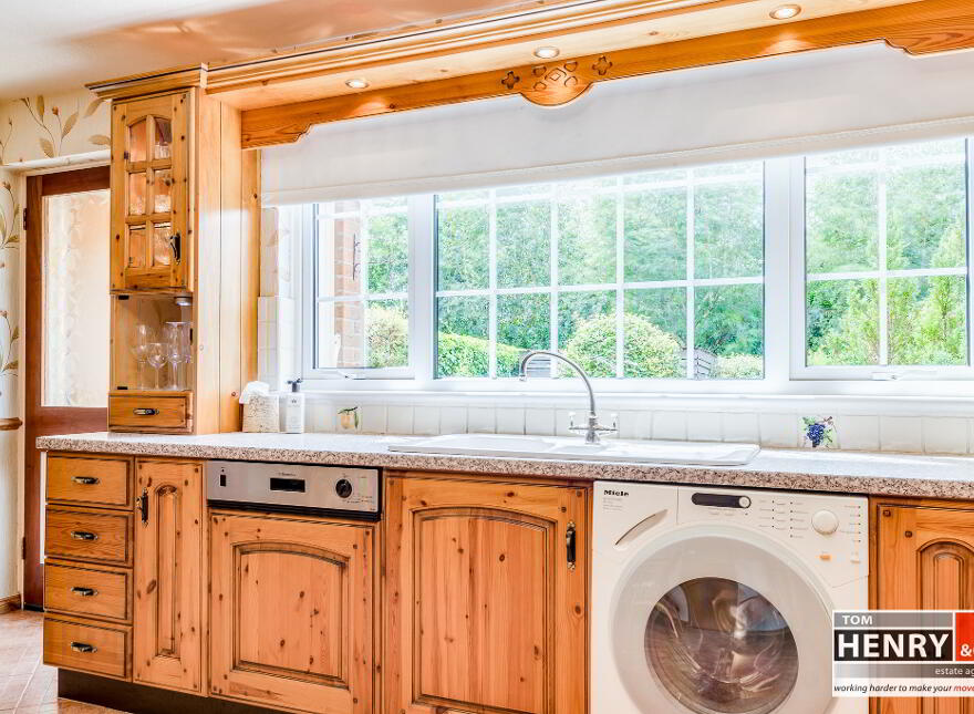 18 Dunlea Vale, Oaks Road, Dungannon, BT71 4BA