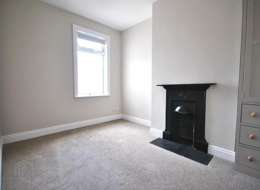 55 Groomsport Road, Bangor, BT20 5LP