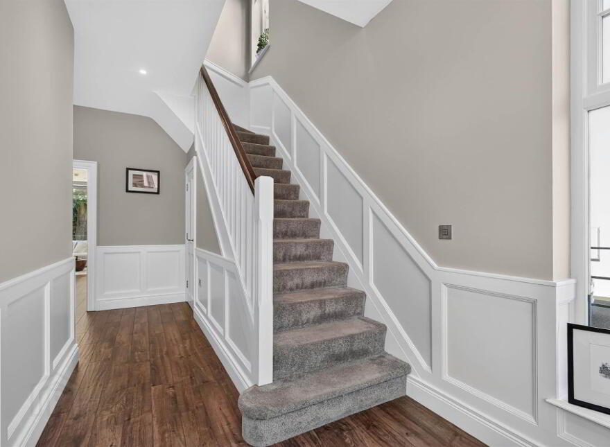 20 Haddo Woods, Belvoir Park, Belfast, BT8 8FS
