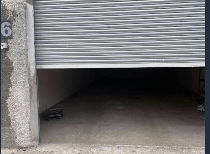 Lock Up Store, 78 Front Road, Lisburn, BT27