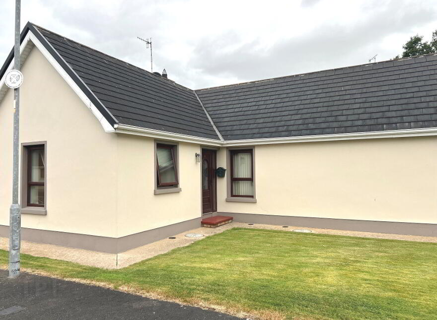 5 Elm Park, Moneymore, BT45 7SJ