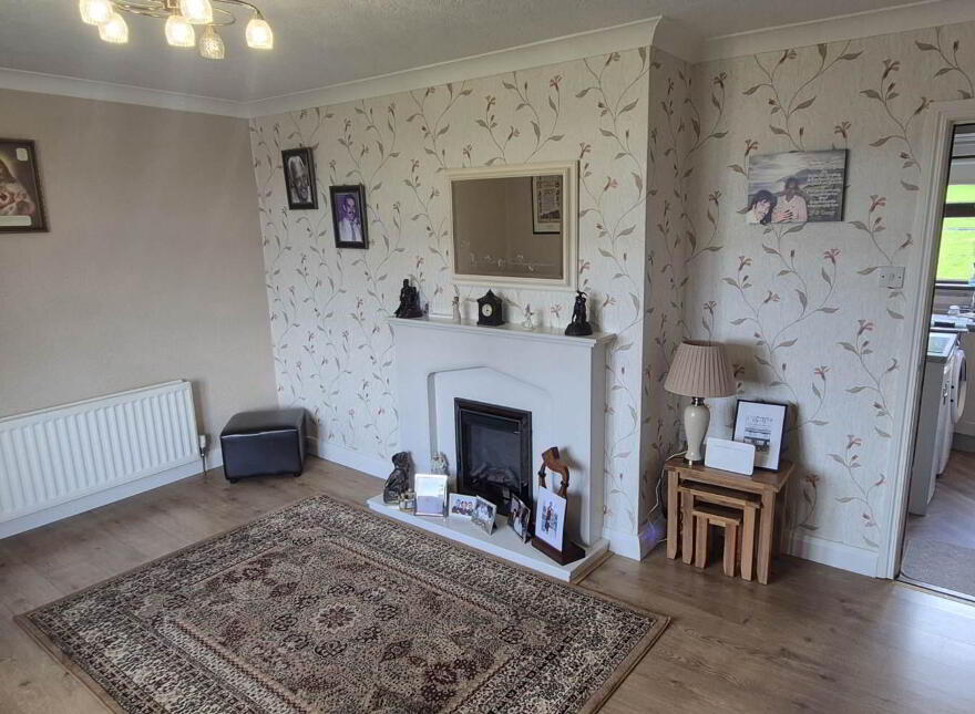 4 Circular Road, Creggan, Derry, BT48 9QZ