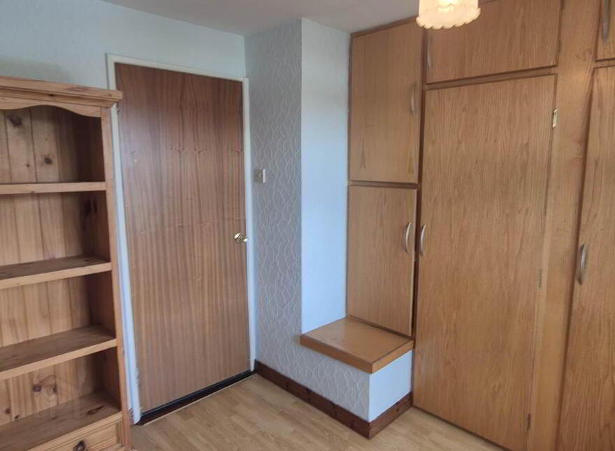 4 Circular Road, Creggan, Derry, BT48 9QZ