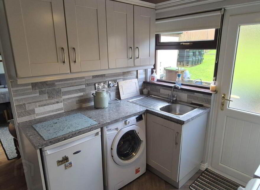 4 Circular Road, Creggan, Derry, BT48 9QZ