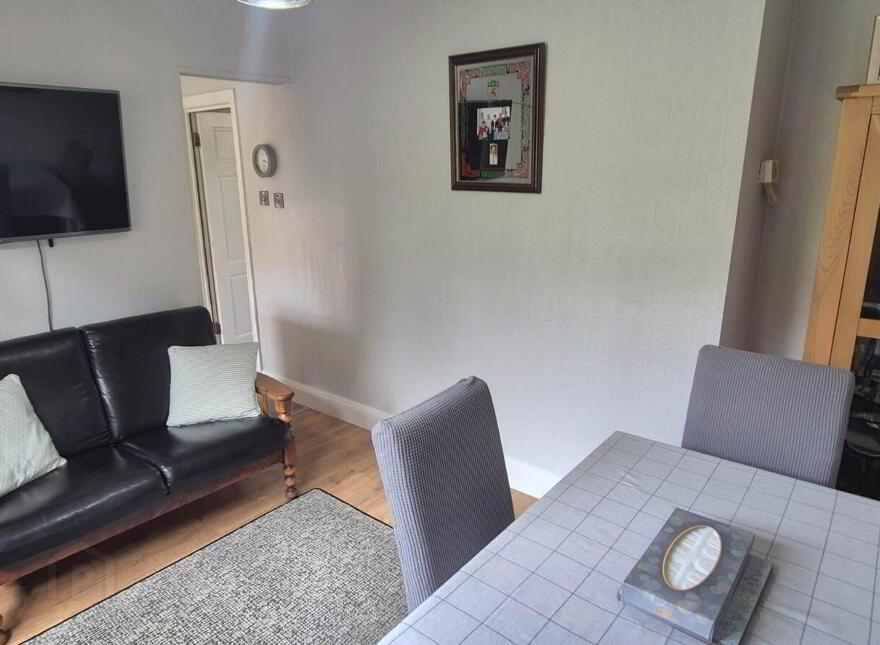 4 Circular Road, Creggan, Derry, BT48 9QZ