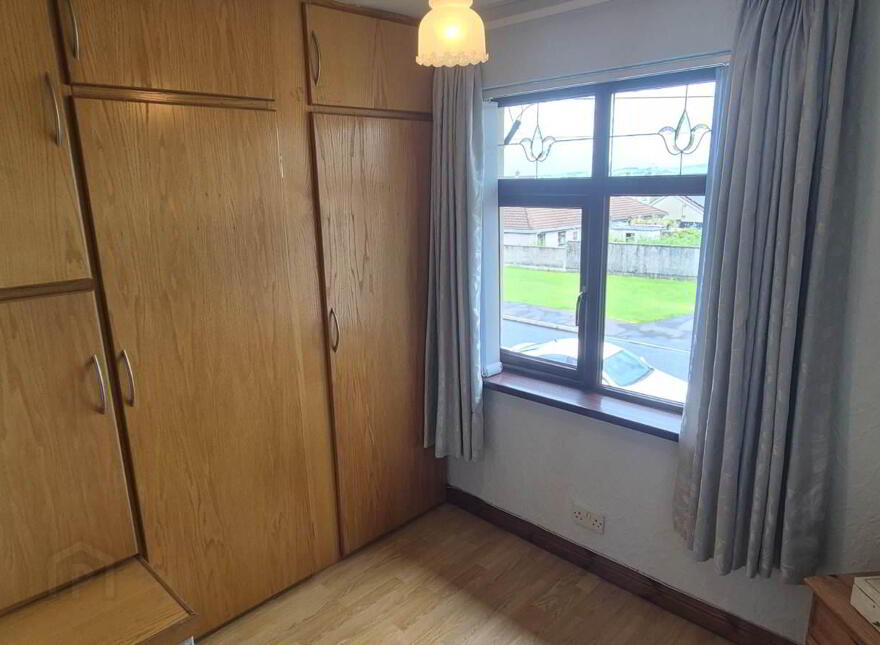 4 Circular Road, Creggan, Derry, BT48 9QZ