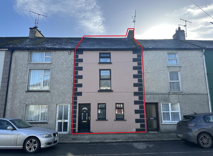 Main Street, Clogheen, E21VR60