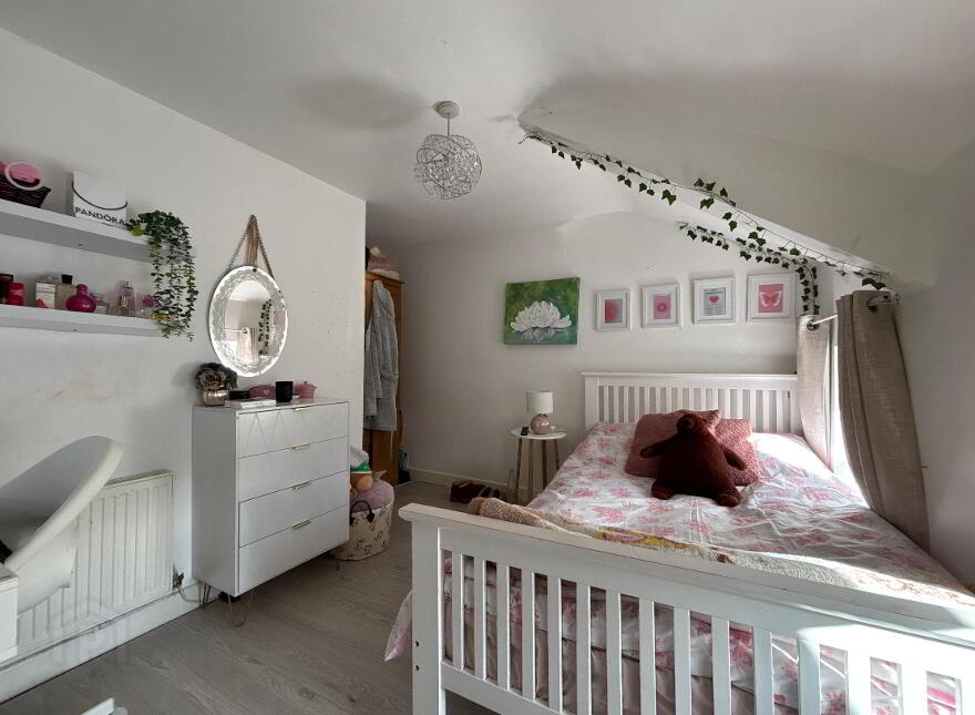 Main Street, Clogheen, E21VR60