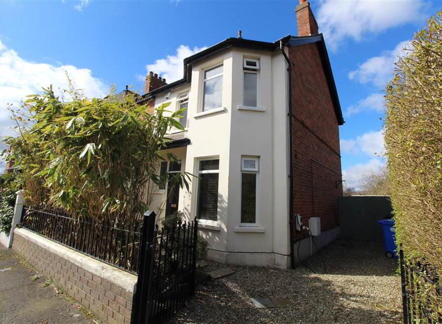 1 Pirrie Park Gardens, Belfast, BT6 0AG