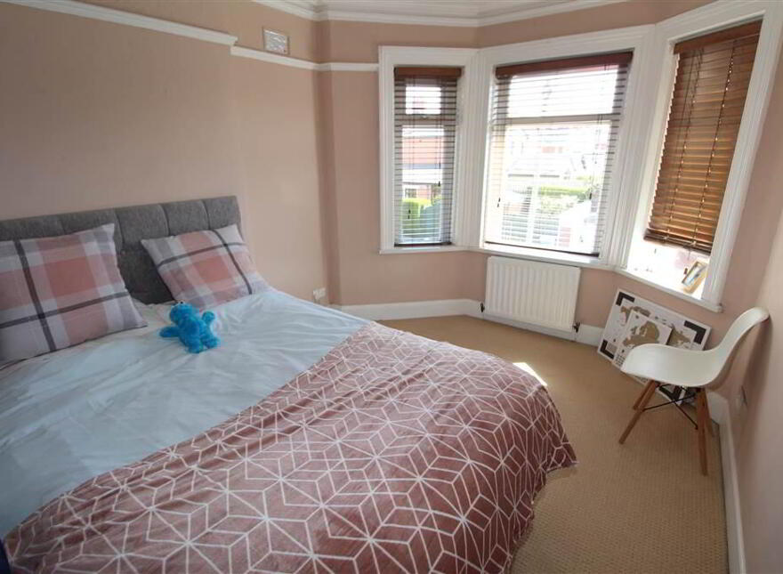 1 Pirrie Park Gardens, Belfast, BT6 0AG