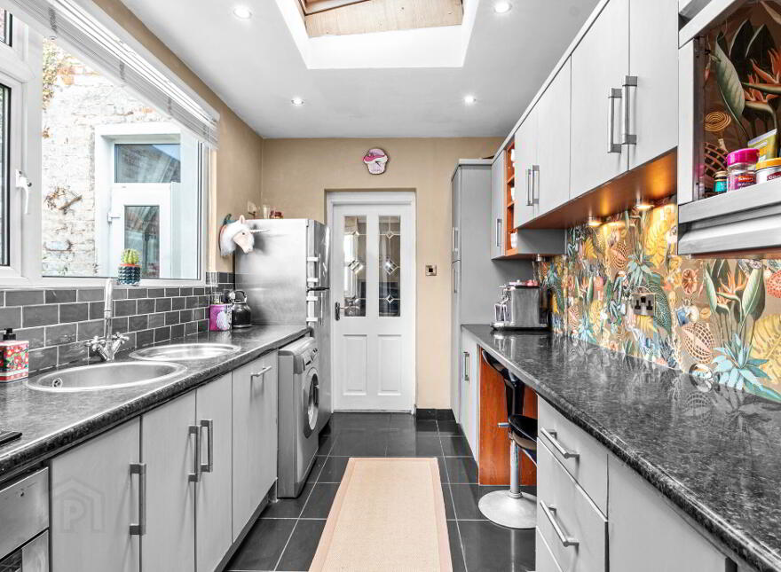 10 McDermotts Terrace, Carrickmacross Road, Dundalk, A91H2Y4