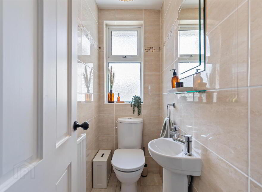 15 Gloucester Avenue, Donaghadee, BT21 0JA