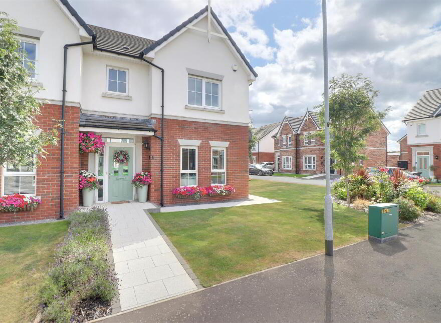 4 Rowanvale Crescent, Conlig, Newtownards, BT23 7HP