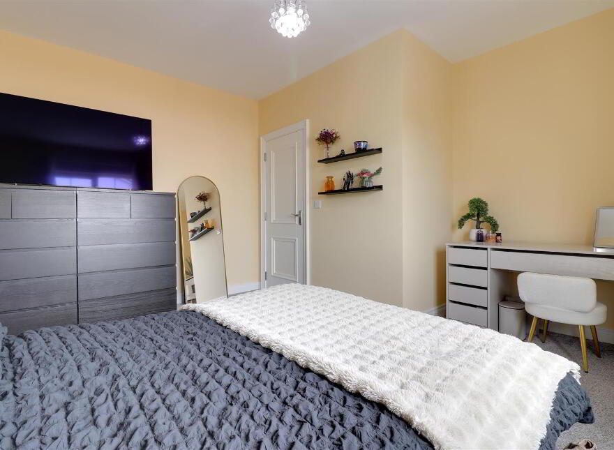 4 Rowanvale Crescent, Conlig, Newtownards, BT23 7HP