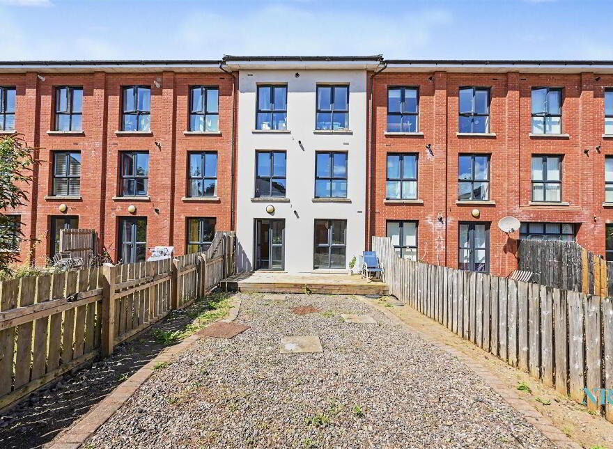 Apt 62 Greenwood Building, 74 Old Bakers Court, Belfast, BT6 8QZ