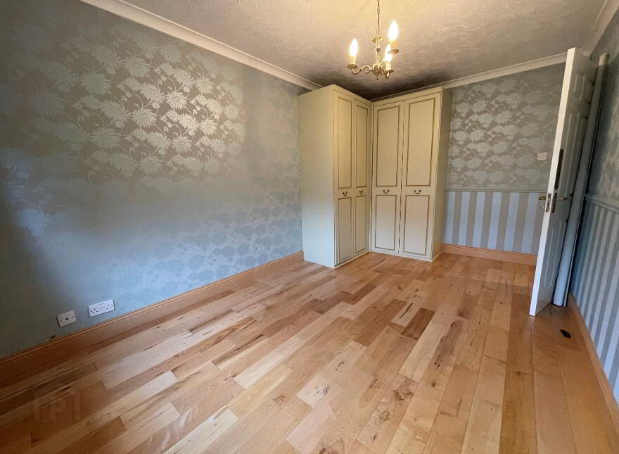 8 Downview Crescent, Greenisland, Carrickfergus, BT38 8SB
