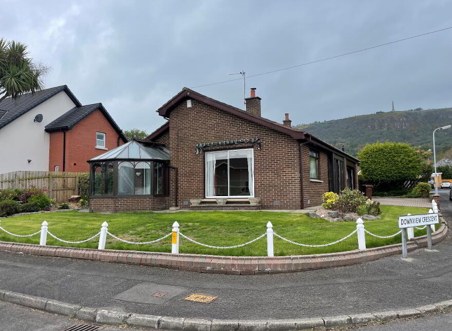 8 Downview Crescent, Greenisland, Carrickfergus, BT38 8SB