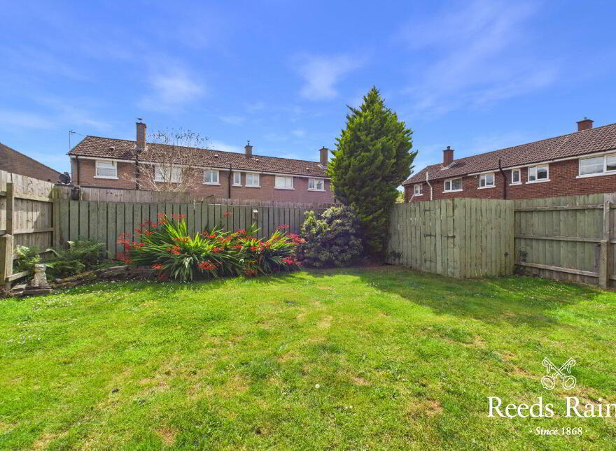 6 Knocknagoney Road, Belfast, BT4 2PW