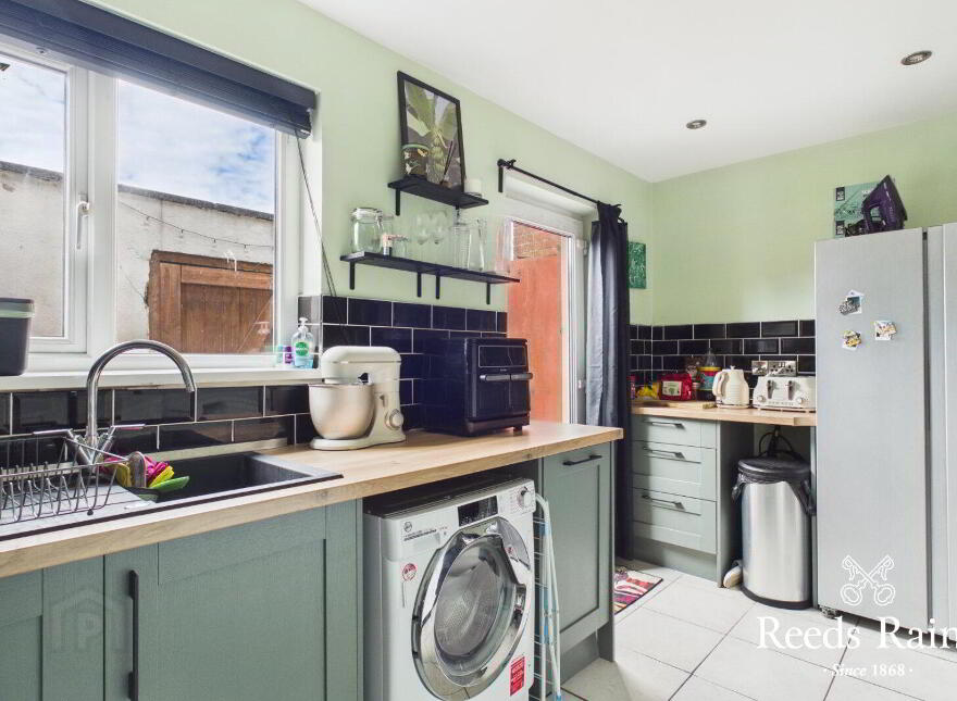 26 Strandburn Drive, Belfast, BT4 1NA