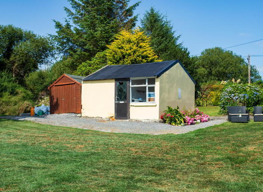 Carhoovauler, Rossmore, Clonakilty, P85VX25