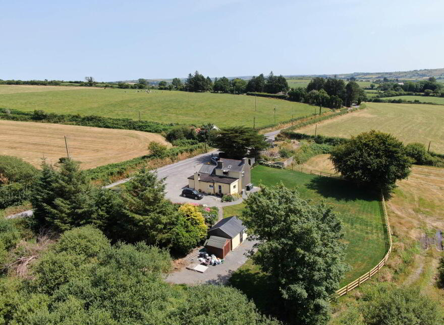 Carhoovauler, Rossmore, Clonakilty, P85VX25
