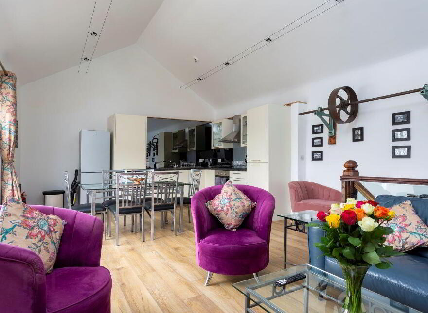 MEROK, 10 Kerrs Road, Bangor, BT19 7QD