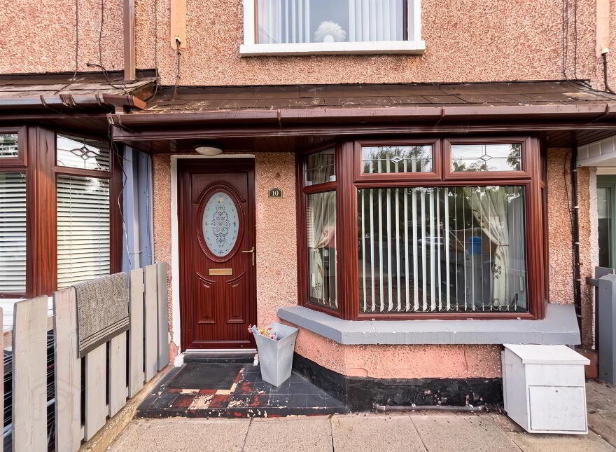 10 Strathroy Park, Belfast, BT14 7LP