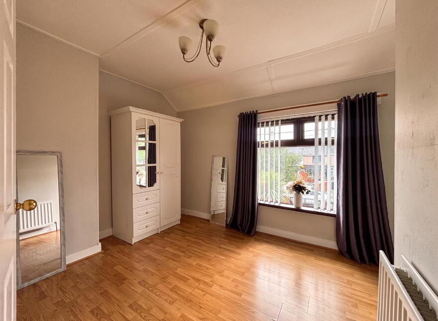 10 Strathroy Park, Belfast, BT14 7LP