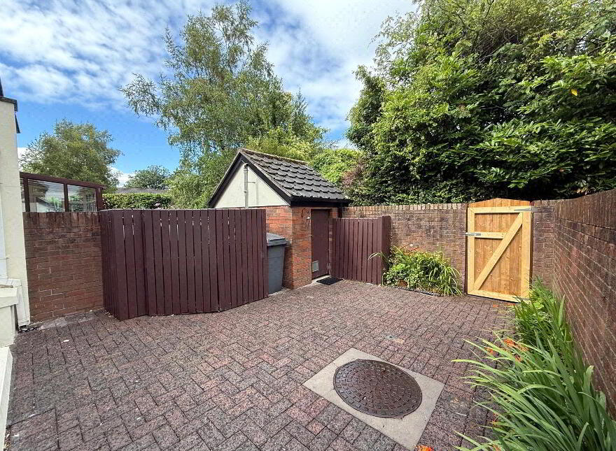 48 Ashleigh Manor, Windsor Avenue, Belfast, BT9 6JY