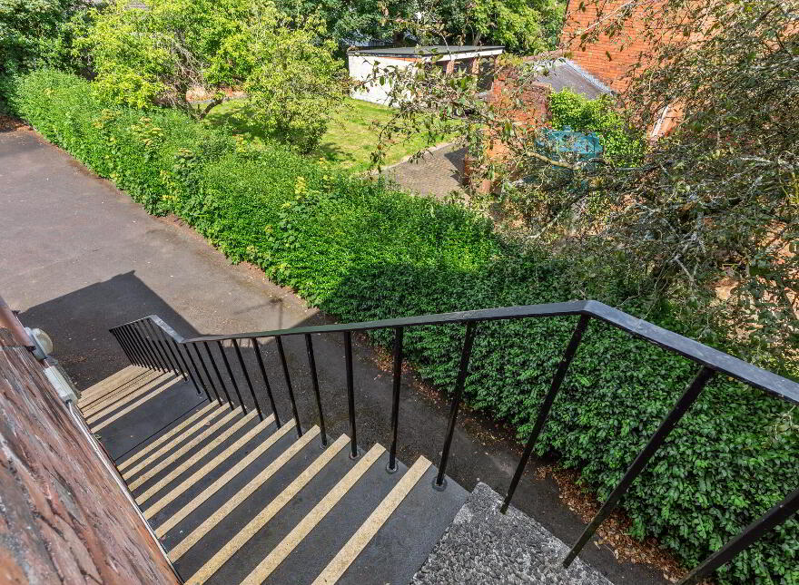 20 Derryvolgie Avenue, Belfast, BT9 6FN