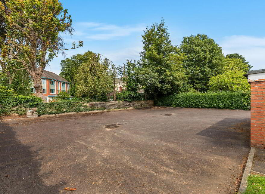 20 Derryvolgie Avenue, Belfast, BT9 6FN