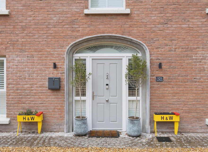 Laurel House, 121 Knock Road, Belfast, BT5 6LG