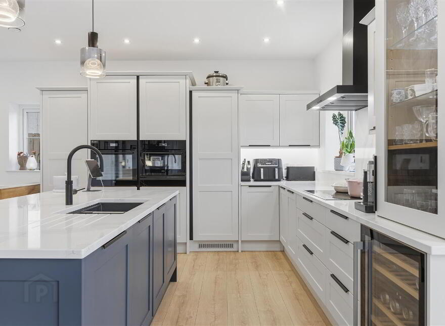 Laurel House, 121 Knock Road, Belfast, BT5 6LG