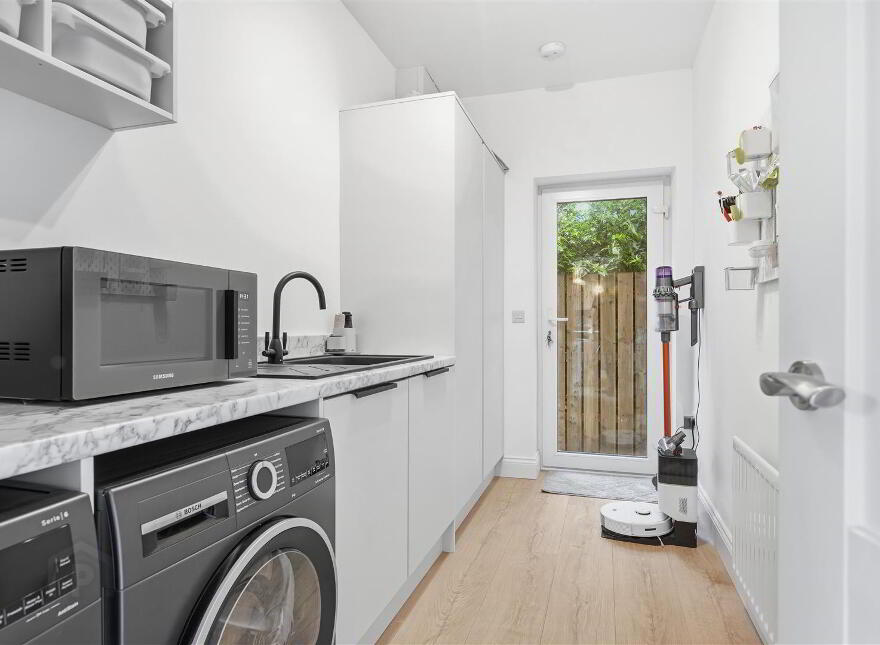 Laurel House, 121 Knock Road, Belfast, BT5 6LG