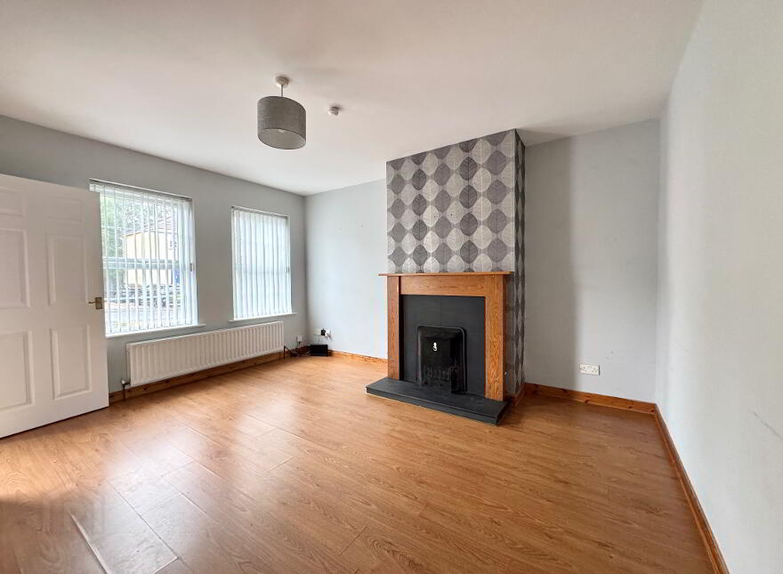 6 Summerhill Court, Banbridge, BT32 3GZ