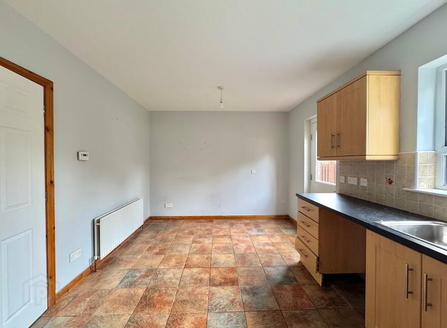 6 Summerhill Court, Banbridge, BT32 3GZ