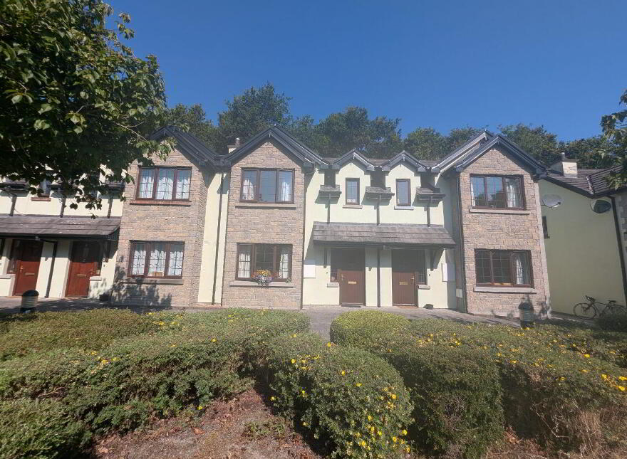 16 Mac Raghnaill Court, Lough Rinn, Gortletteragh, N41FX03