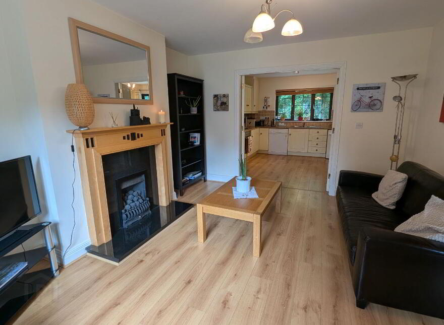 16 Mac Raghnaill Court, Lough Rinn, Gortletteragh, N41FX03