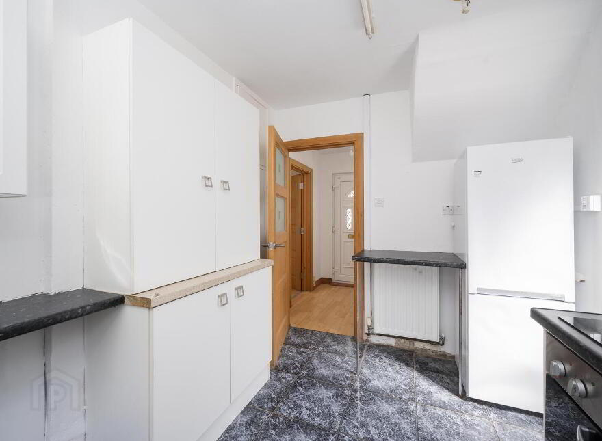 31 Knocknagoney Gardens, Belfast, BT4 2QA