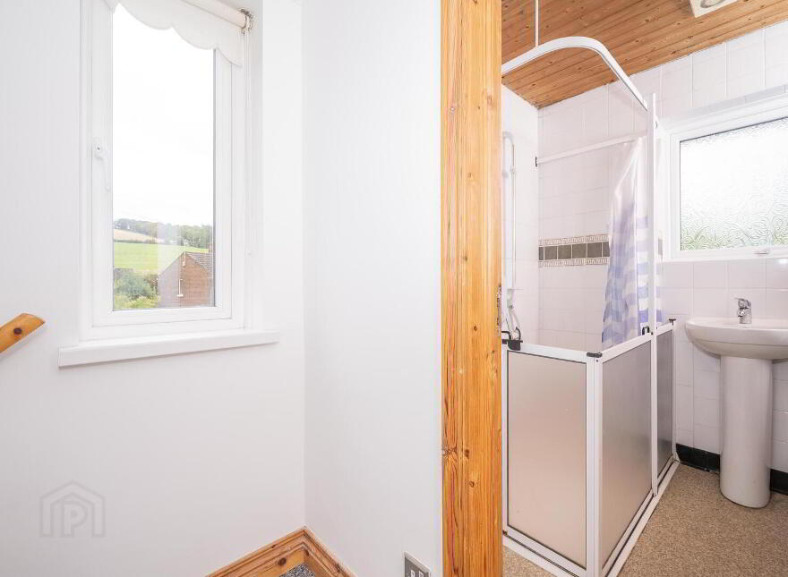 31 Knocknagoney Gardens, Belfast, BT4 2QA