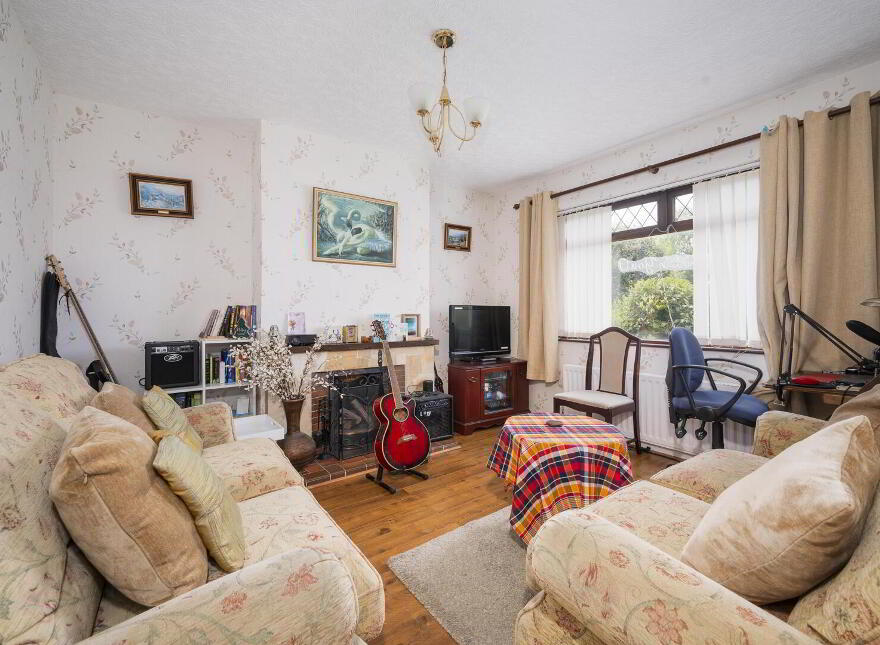 86 Kingsway Park, Belfast, BT5 7EX