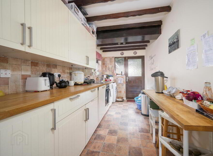 86 Kingsway Park, Belfast, BT5 7EX